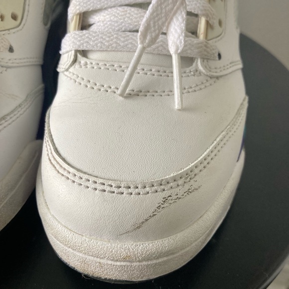 Nike Air Jordan Retro Grape 5 sneakers 5.5Y - Picture 4 of 7